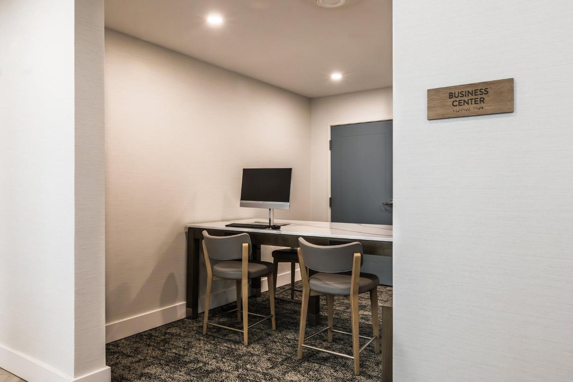 Staybridge Suites - Dawson Creek By Ihg Экстерьер фото
