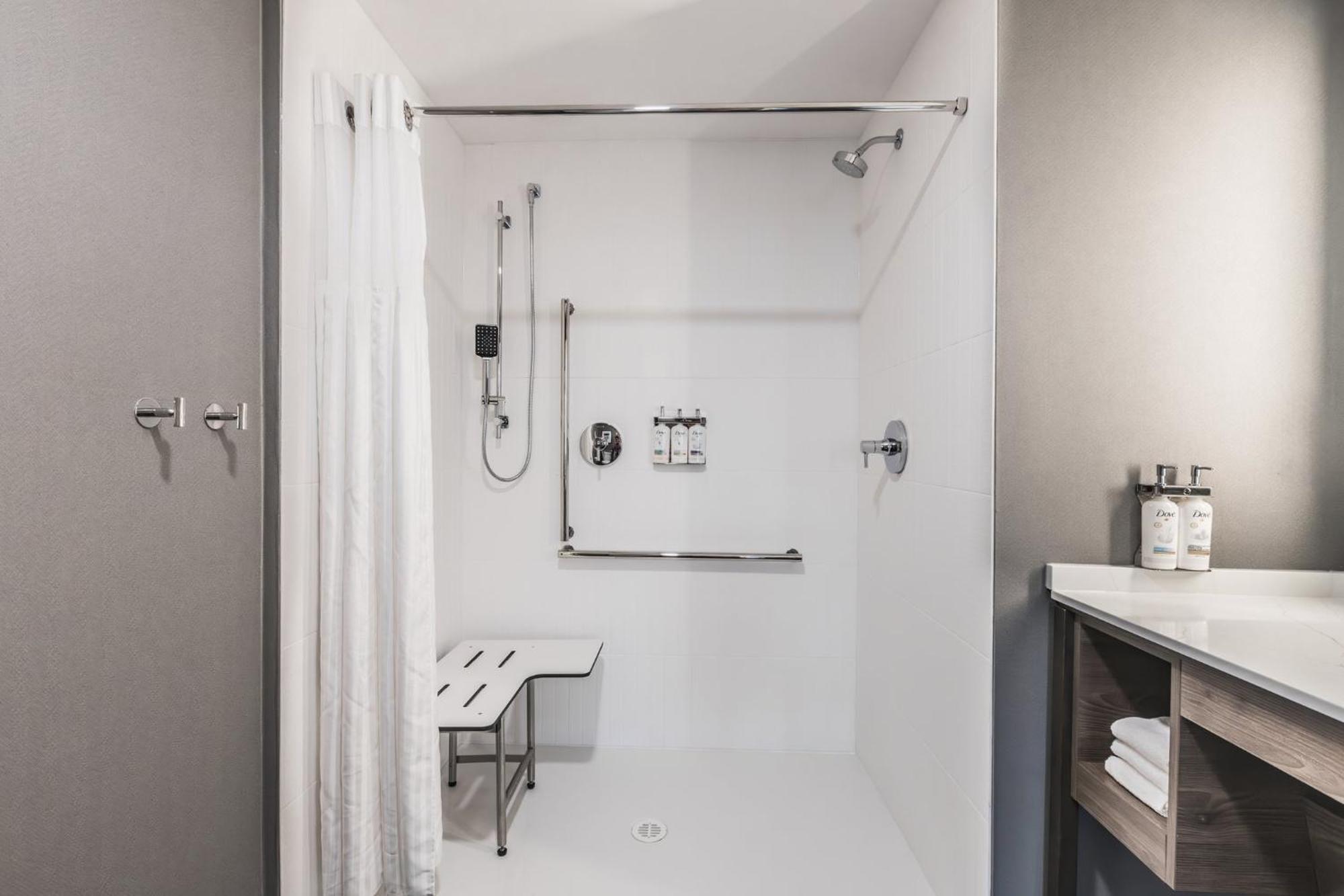 Staybridge Suites - Dawson Creek By Ihg Экстерьер фото
